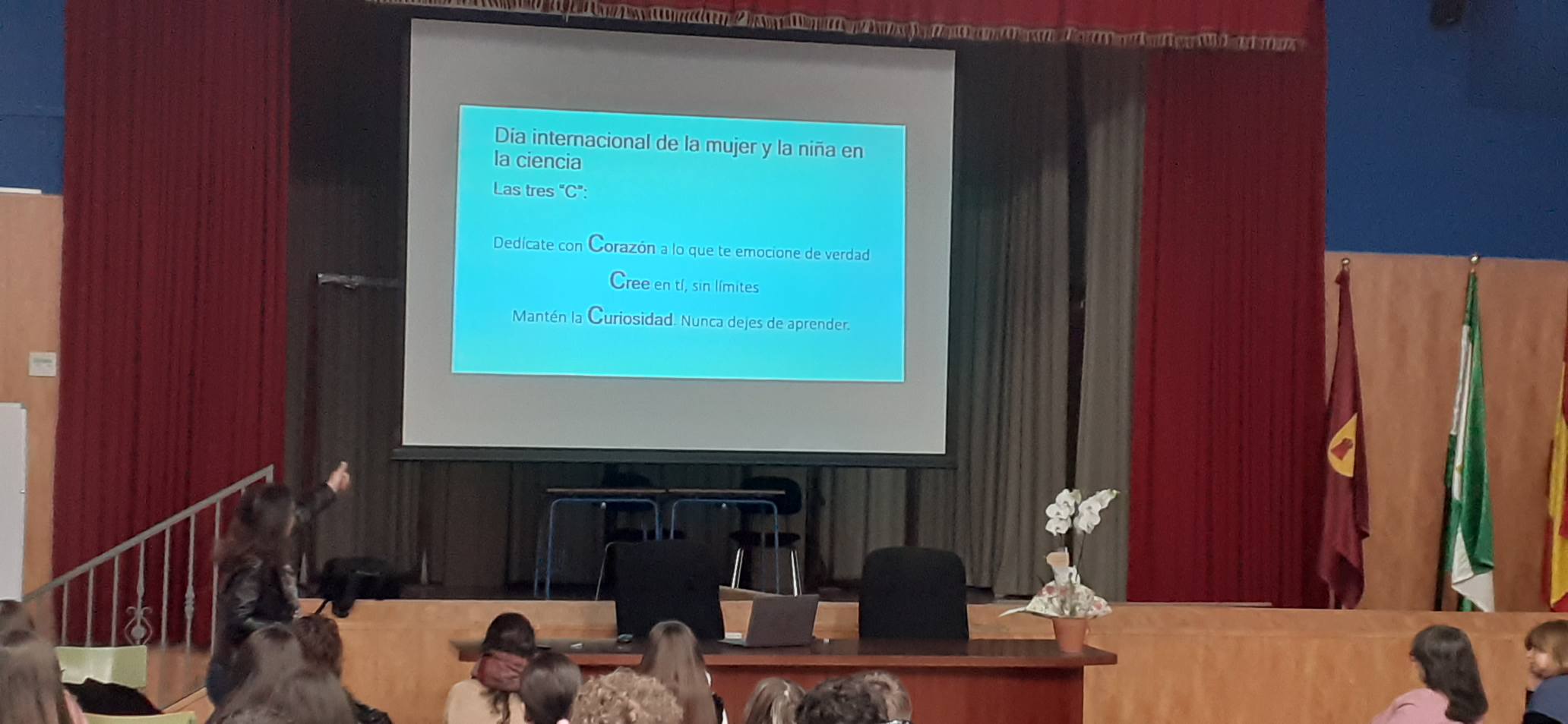 Día de la Mujer y la Niña en la Ciencia con Mª José del Jesus