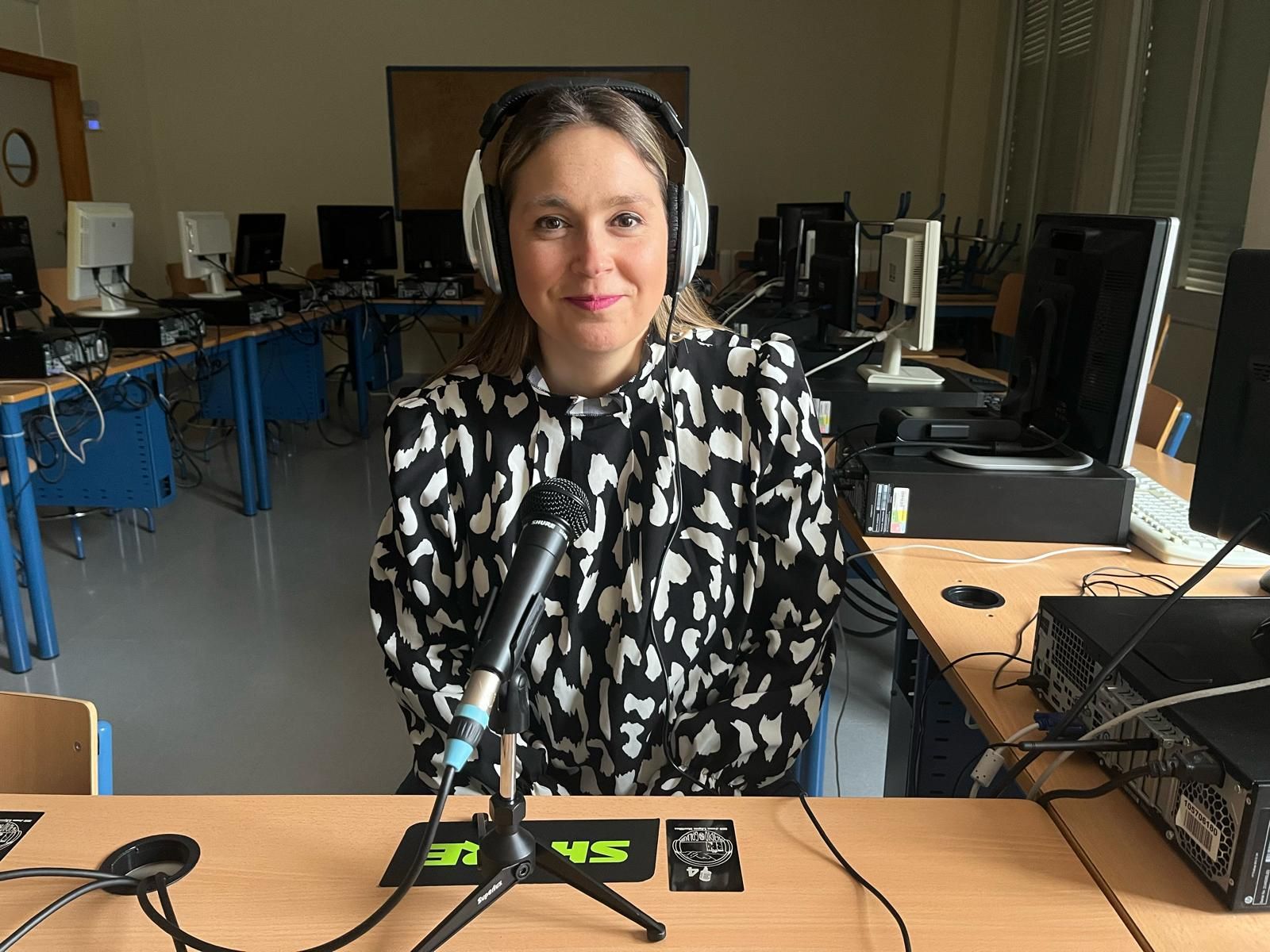 A Puerta Cerrada 1x14 - Gema