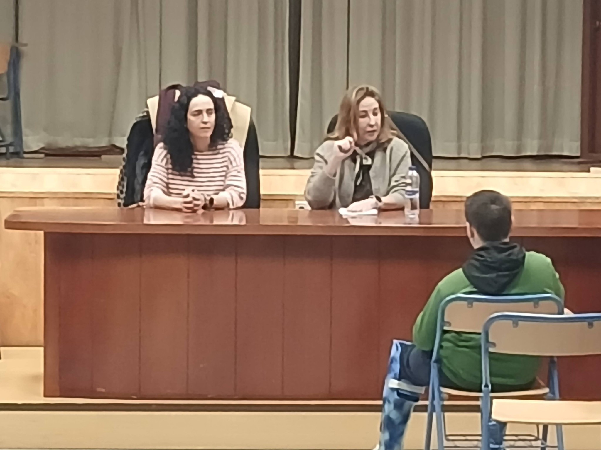 Charla sobre responsabilidades civiles y penales de los menores