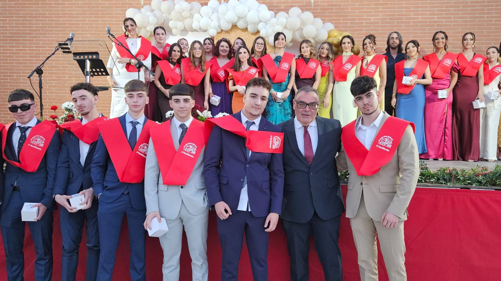 Graduación 2º Bachillerato y Ciclos Grado Medio